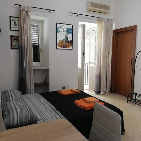 A Due Passi Appartament Hotel Palermo Bagian luar foto