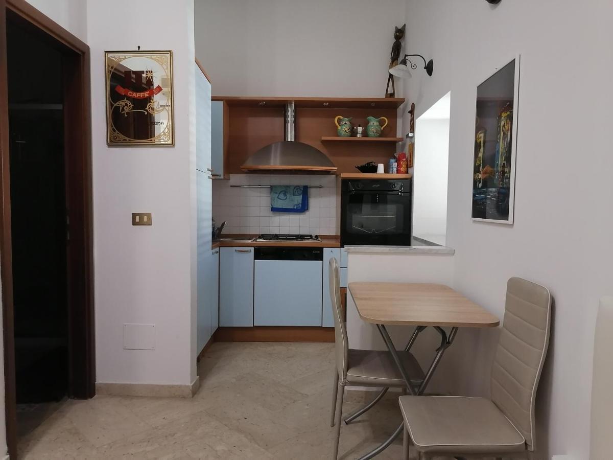 A Due Passi Appartament Hotel Palermo Bagian luar foto