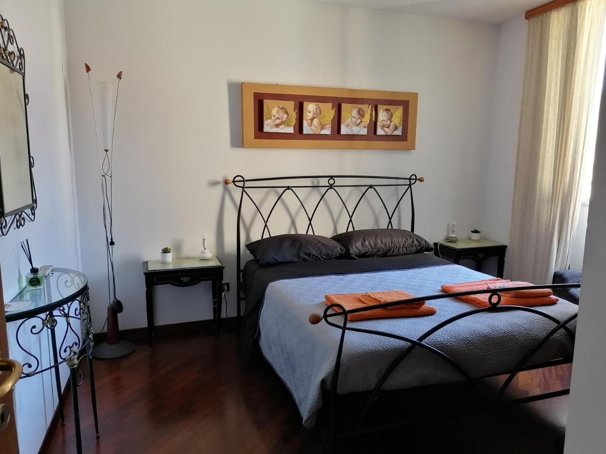 A Due Passi Appartament Hotel Palermo Bagian luar foto