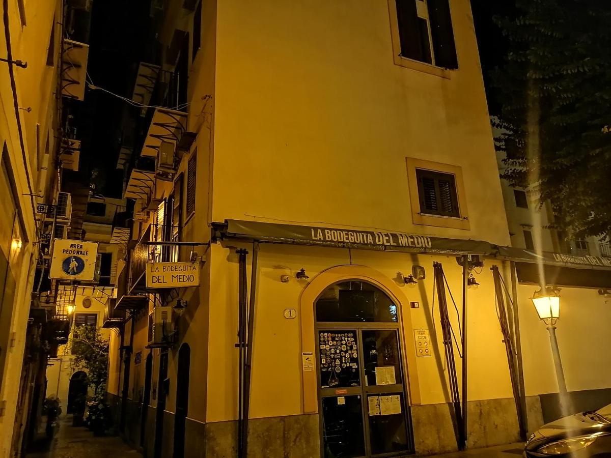 A Due Passi Appartament Hotel Palermo Bagian luar foto