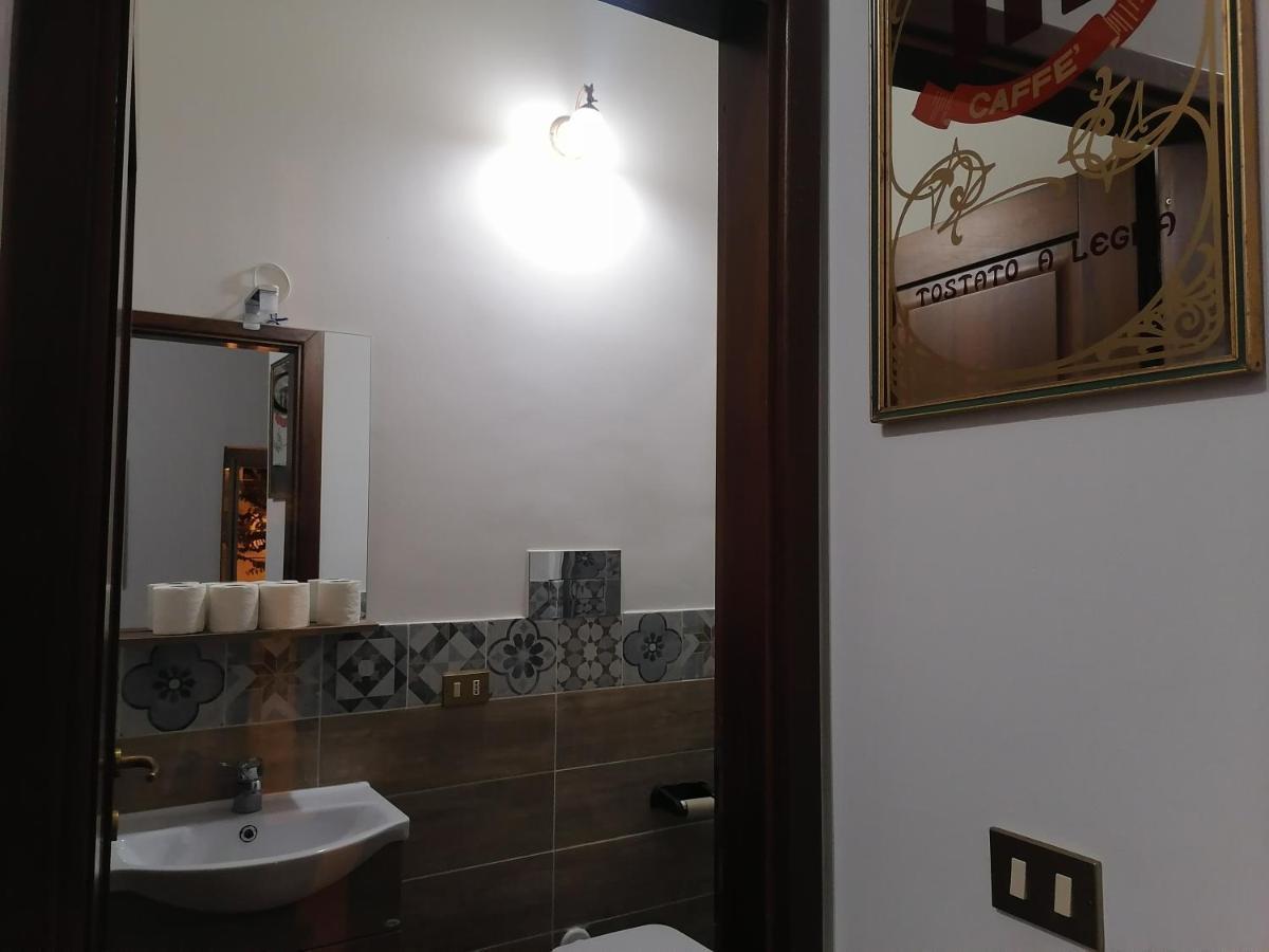 A Due Passi Appartament Hotel Palermo Bagian luar foto